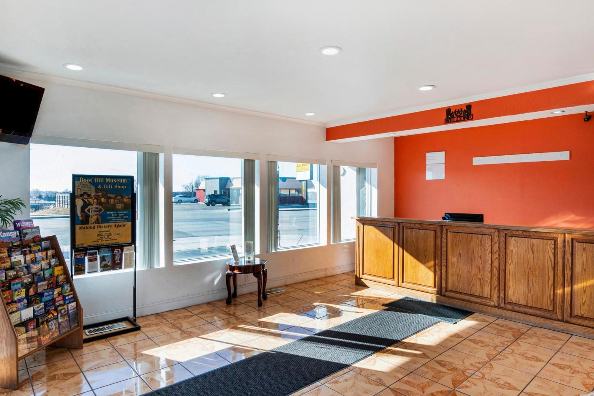 Oyo Townhouse Dodge City Ks Extérieur photo