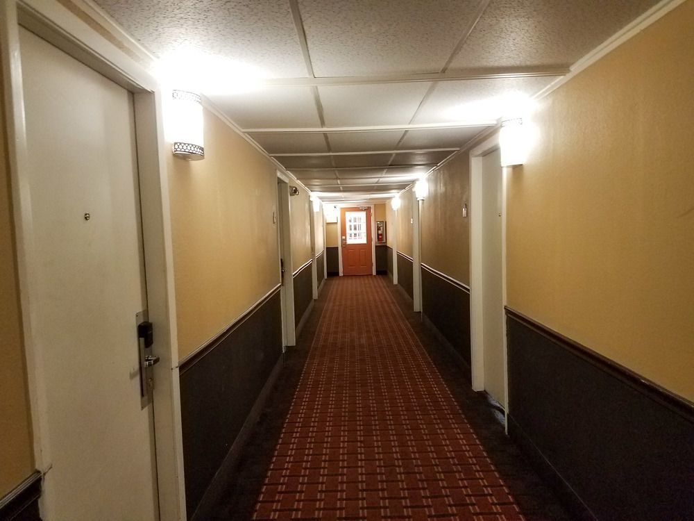 Oyo Townhouse Dodge City Ks Extérieur photo
